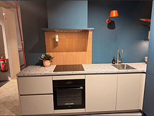 Showroomkeuken - Mira Kiezelgrijs Savino Diepblauw - Zutphen 01