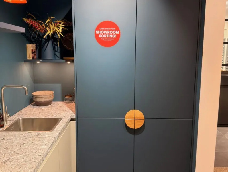 Showroomkeuken - Mira Kiezelgrijs Savino Diepblauw - Zutphen 02