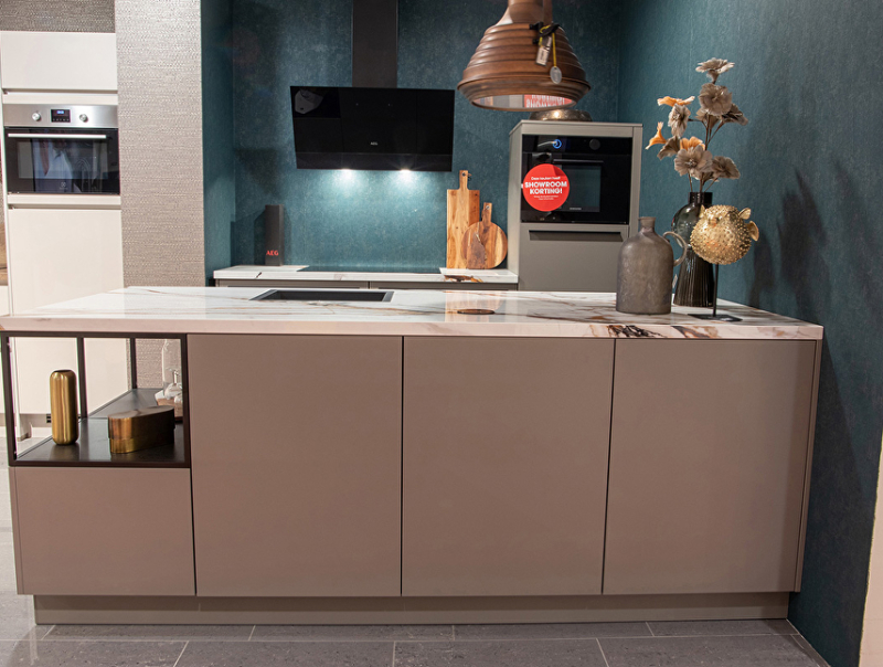 Showroomkeuken Ariane - Broek op Langedijk 01