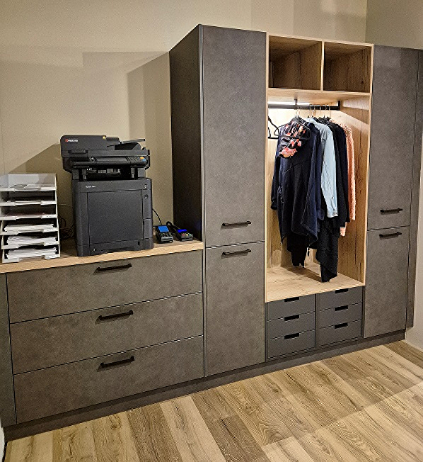 Roermond 1975_garderobe-1