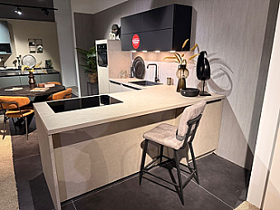 zutphen 2586_koch-kiezelgrijs-franchetti-onyxzwart-03