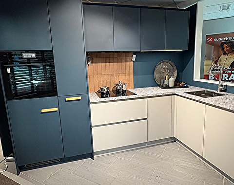 Terborg 2801_sk-showroomkeukens-480x380-0000s-0000s-0000-showroomkeuken-maron-superkeukens-mira-terborg-0002-mira