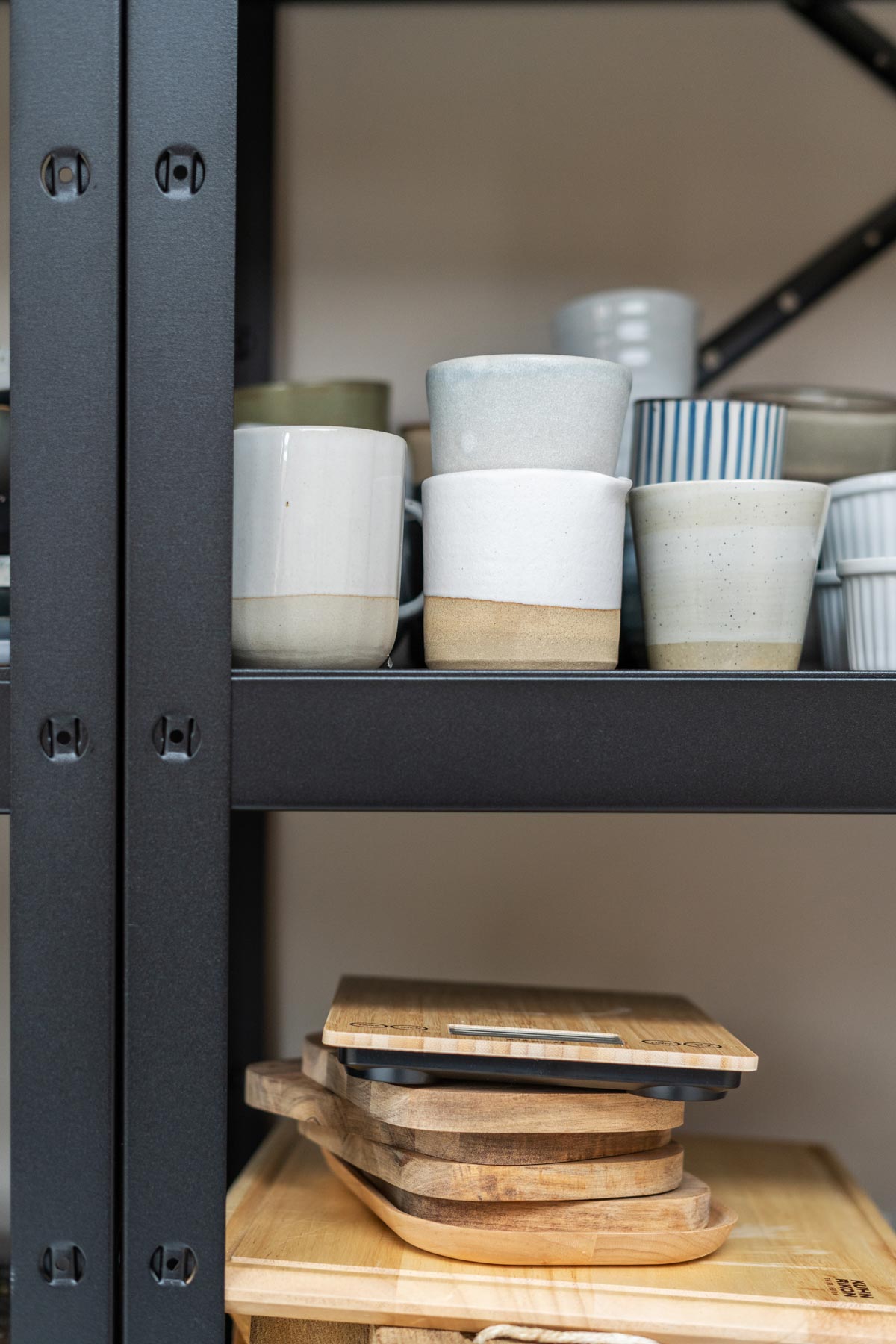 Koffiekopjes in keuken