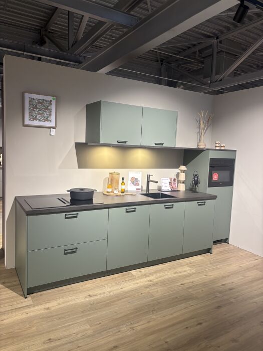 Showroomkeuken Mira Colour